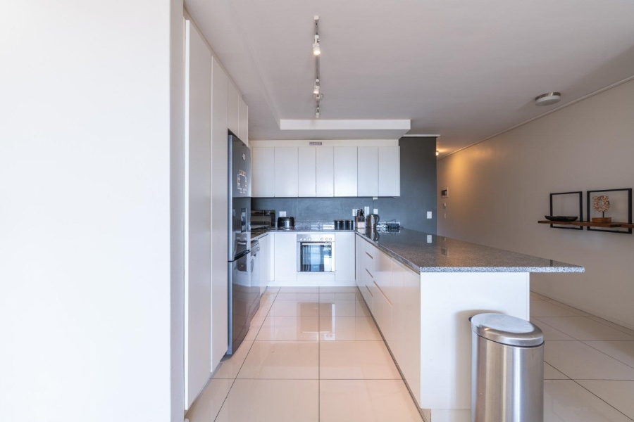 2 Bedroom Property for Sale in Green Point Western Cape